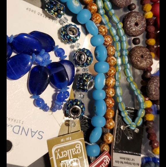 11 strands of new beads - Picture 6 of 8